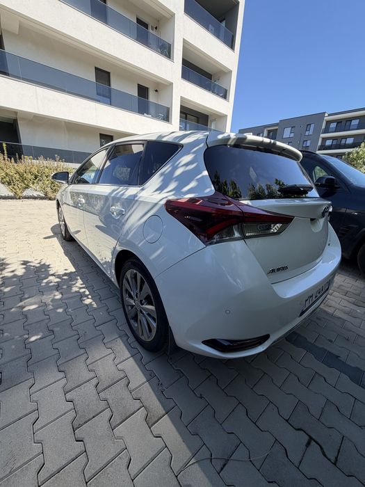 Toyota Auris 1.8 Hybrid