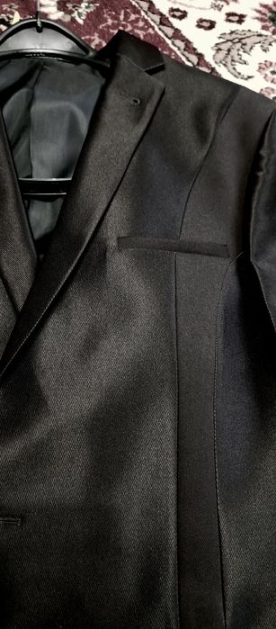 Продается Костюм