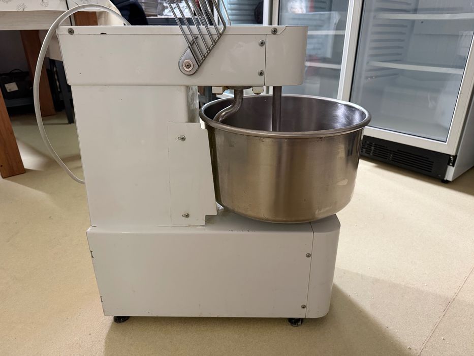 Malaxor Pecef tehnica 20L