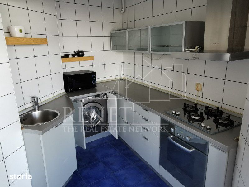 Apartament Central, bloc Casa Cartii
