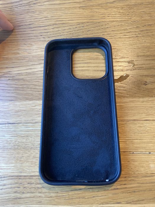 Продам чехол Iphone 13,14