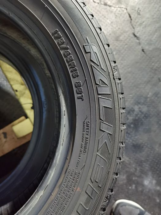 2 buc 175/65R15 88T Falken 6,4mm