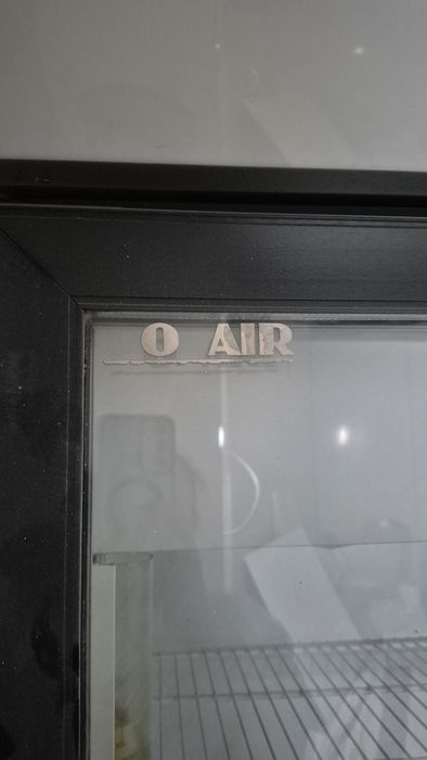 Витринный холодильник Polair