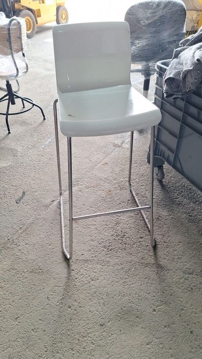 Столове различни модели