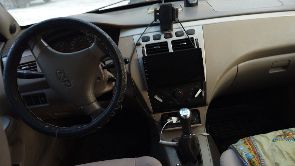 Продам автомобиль Черри фора