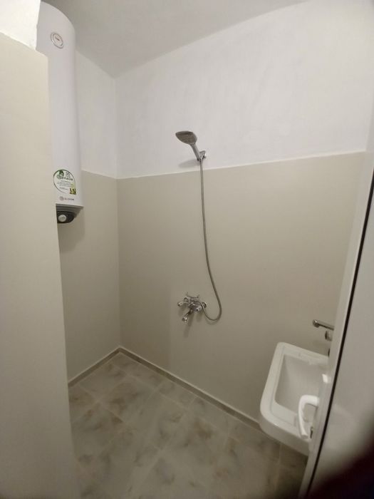 Продава се Тристаен апартамент в Варна, Цветен квартал - 94 кв.м за 2043 €/кв.м - Снимка #9