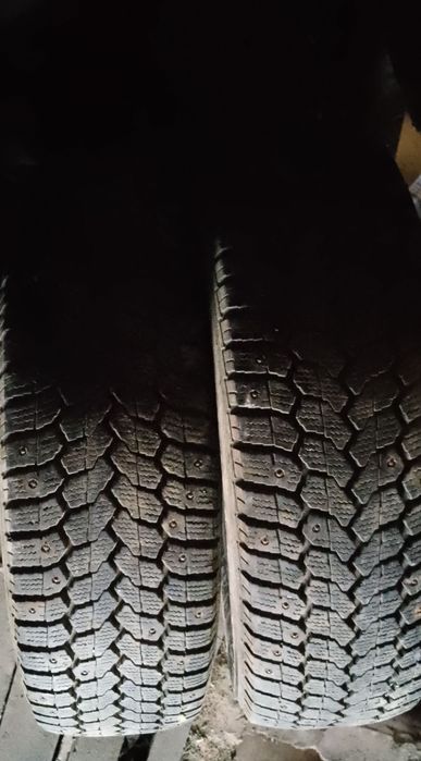 Продам шины на   15/65/205