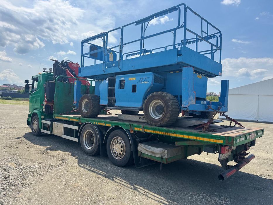 Tractari auto , transport utilaje agricole