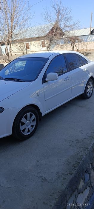 Краска тоза,салон идеал холатда Яна келишиладиган жойи бор