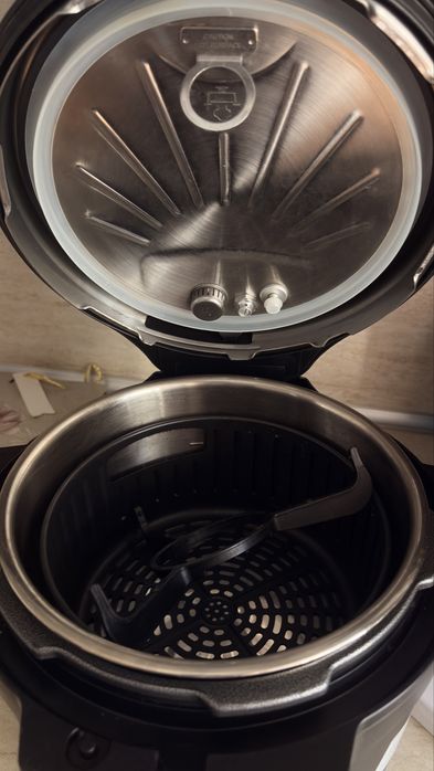 Комбиниран мултикукър Instant Pot - Duo Crisp Ultimate Lid, 6.2 l, черен в гаранция да юли 2027