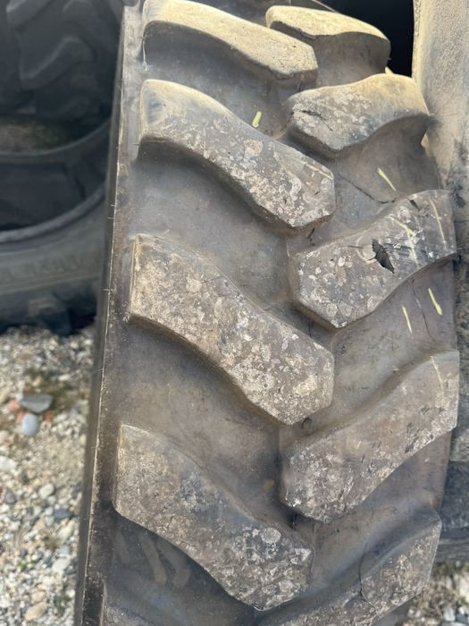300/80r22,5 apollo