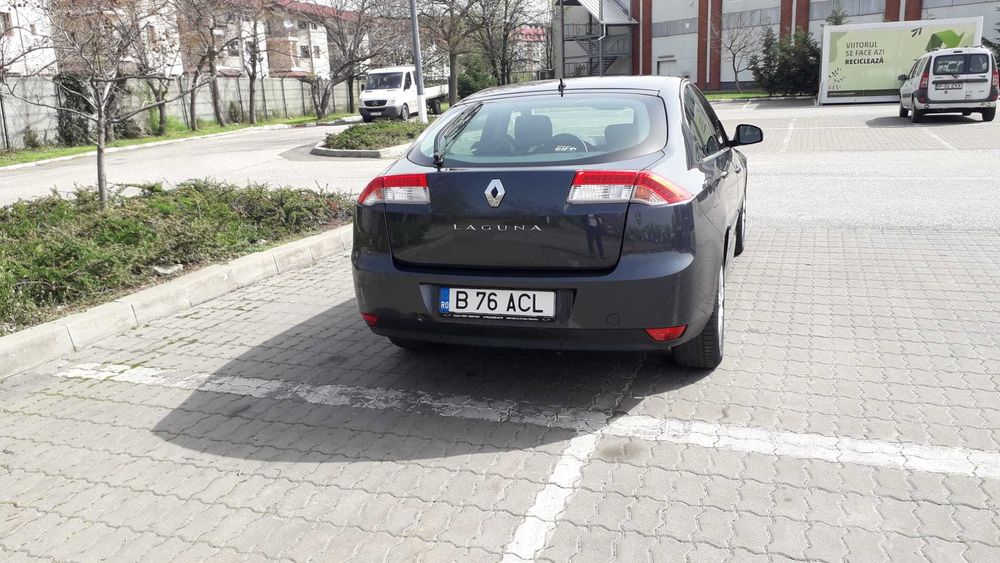 Vând Renault Laguna 3