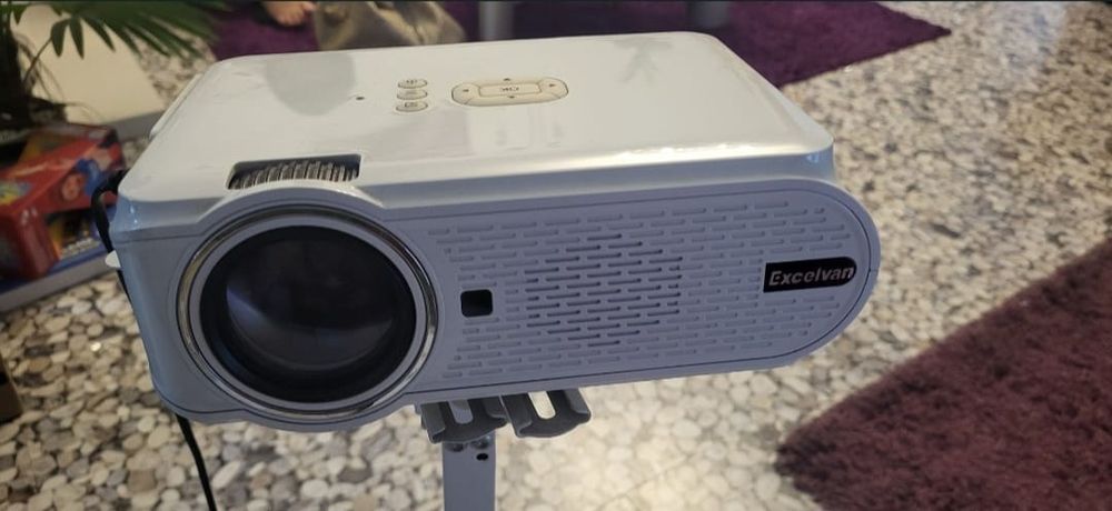 Proiector video tv