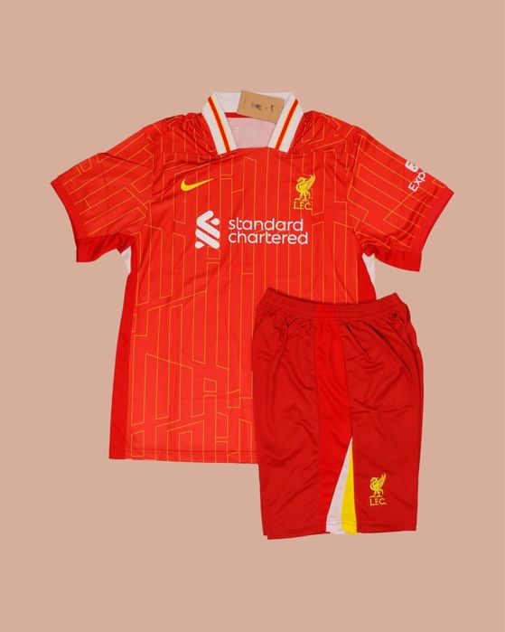 Har xil turdagi futbol formalar, optomga 55 mingdan beraman