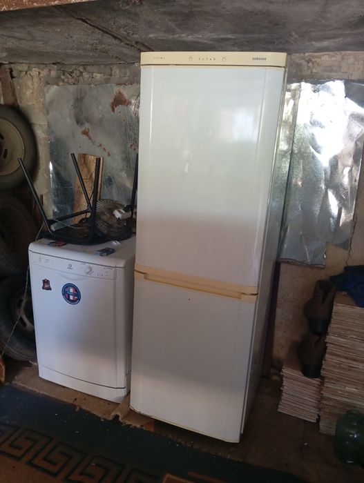 Продам холодильник samsung