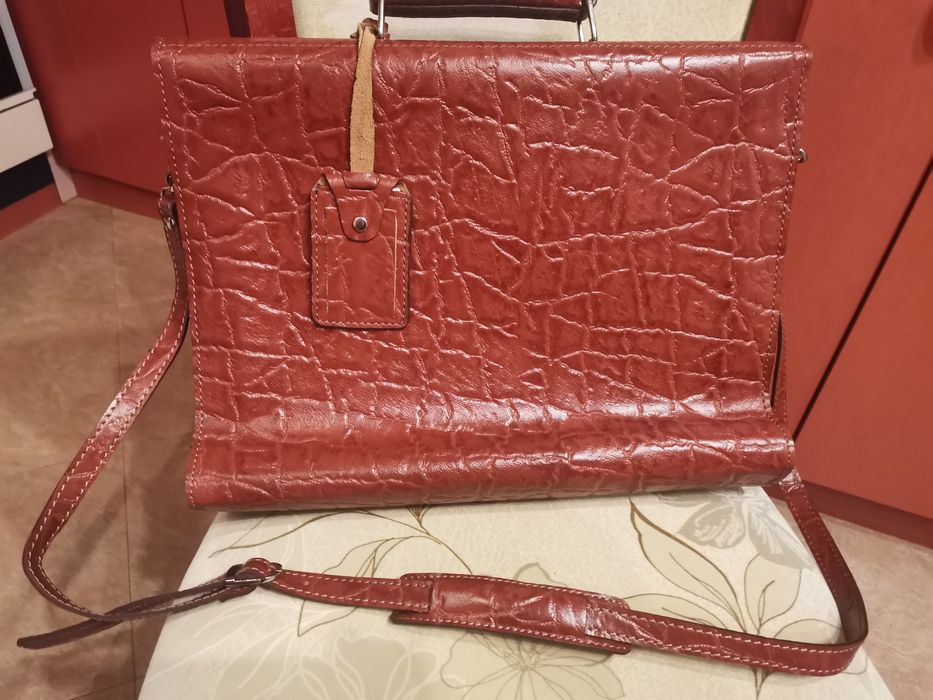 Мъжка бизнес чанта от естествена кожа