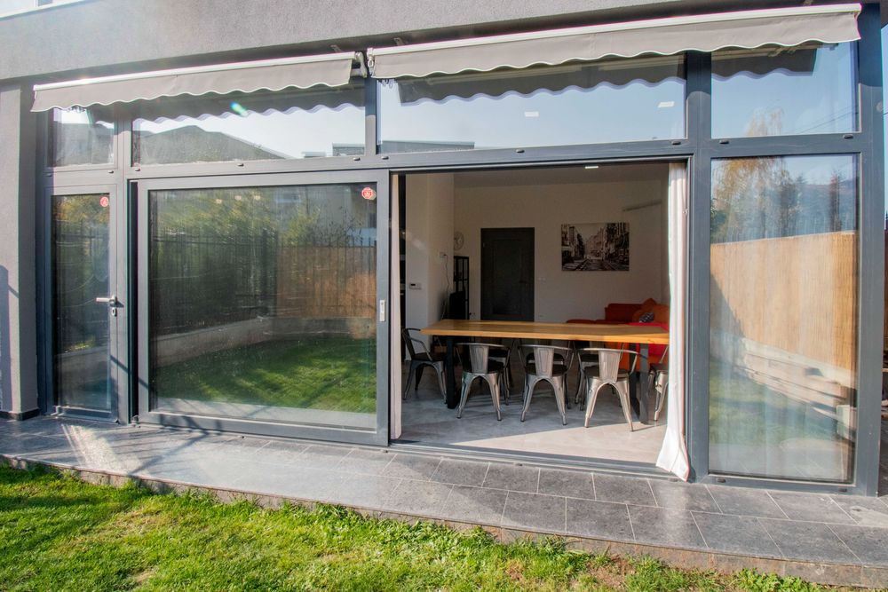 Продава се Къща в София, Витоша - 208 кв.м за 2741 €/кв.м - Снимка #2