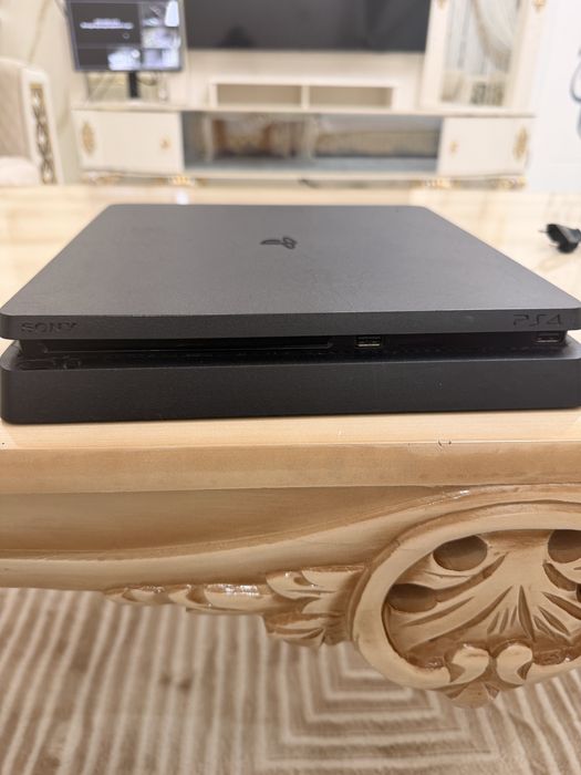 playstation 4 slim