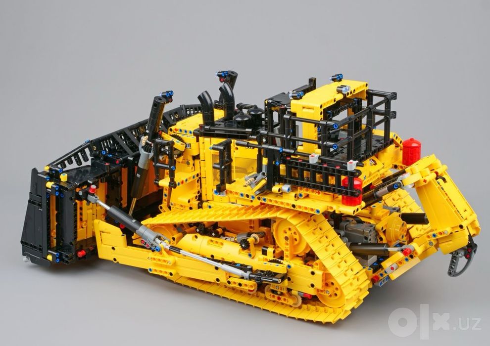 LEGO Technic CAT D11 Original | CONTROL+