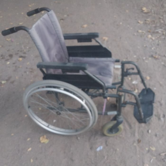 Продам коляску для инвалидов