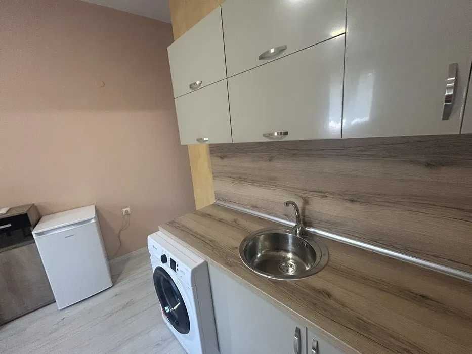 Дава се под наем Едностаен апартамент в София, Център - 30 кв.м за 408 € - Снимка #7
