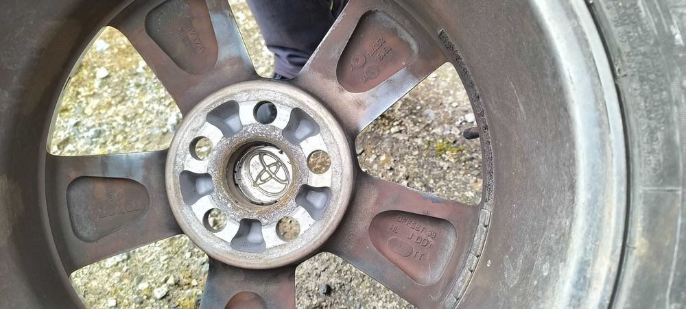 Оригинални джанти Toyota 16" 5x100 ET39 с гуми Fulda SportControl 205/50 R16