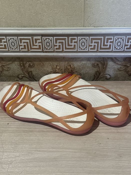 Продам Crocs оригинал