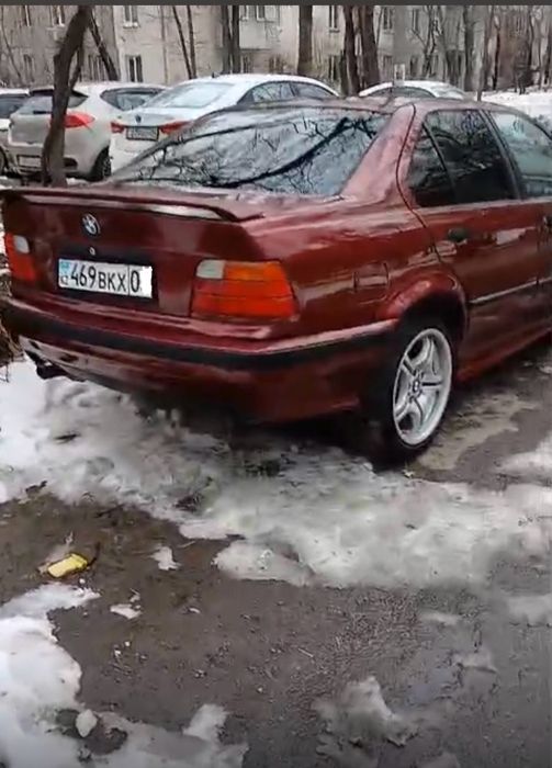 Срочно продам бмв 325