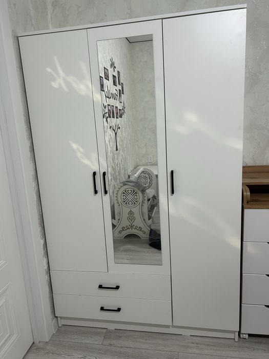 Продам Шкаф в хорошем состояний