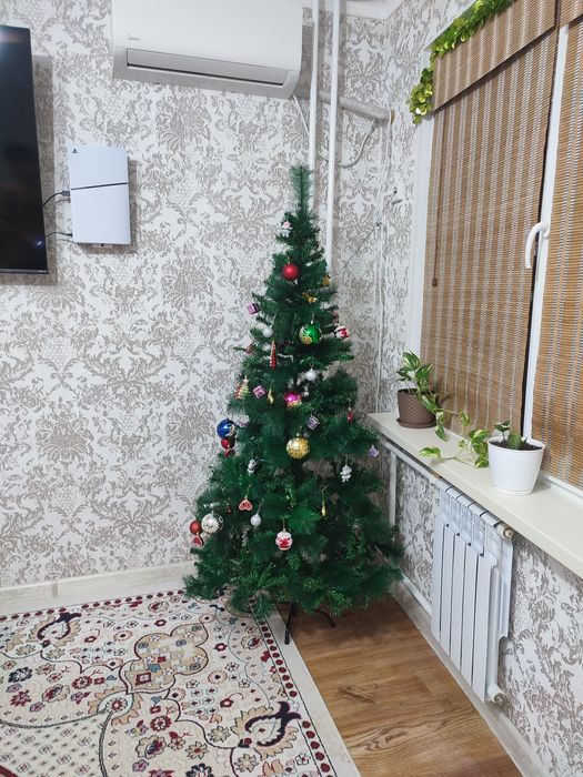 Ёлка в очень хорошем качестве