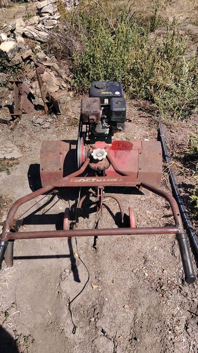 Фреза с инвентар Болгар двигател Петров