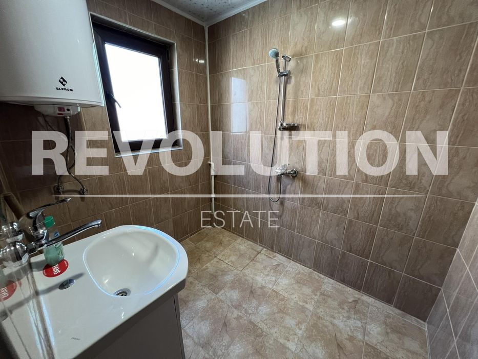 Дава се под наем Етаж от къща в Варна, Виница - 125 кв.м за 450 € - Снимка #13