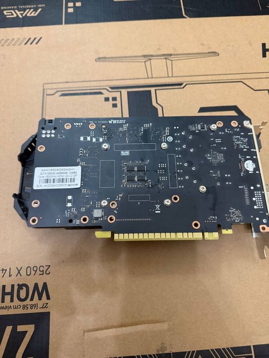 Продам видеокарту GTX1650 4G