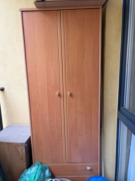 Продается шкаф в хорошем состоянии