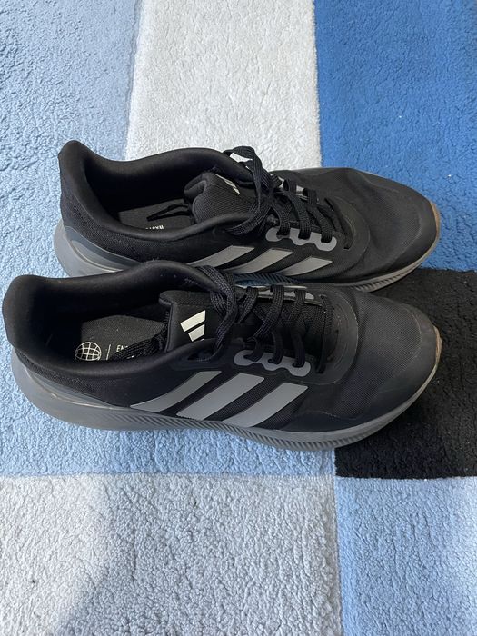 Adidasi de running adidas