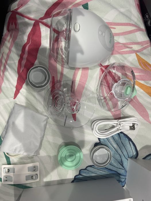 Безжична помпа за кърма Elvie ( използвана )