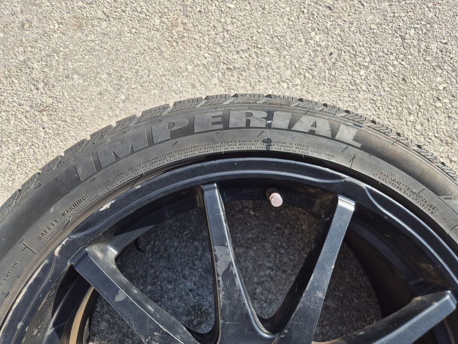 2бр. 235/45/19 Imperial гуми зимни