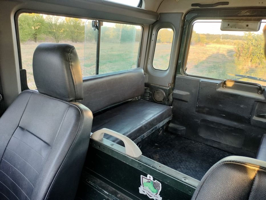 Land Rover Defender 2004 diesel, 11.320 € — imagine 1