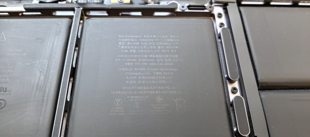 Dezmembrez A2141 Macbook PRO_i9_16"Display+Carcasa+Tastatura+Baterie