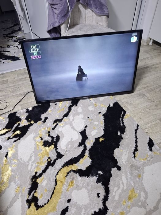 Televizor Led  telefunken  40 inch (103 cm) model T40FX 275DLBPX