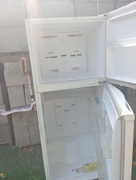 Продам холодильник Samsung