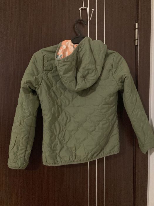 Яке пролетно с две лица