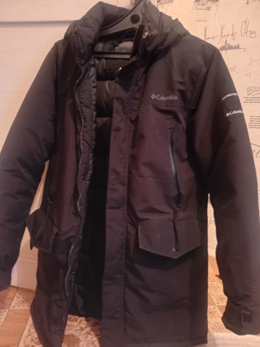 Куртка демисезонная подростковая.