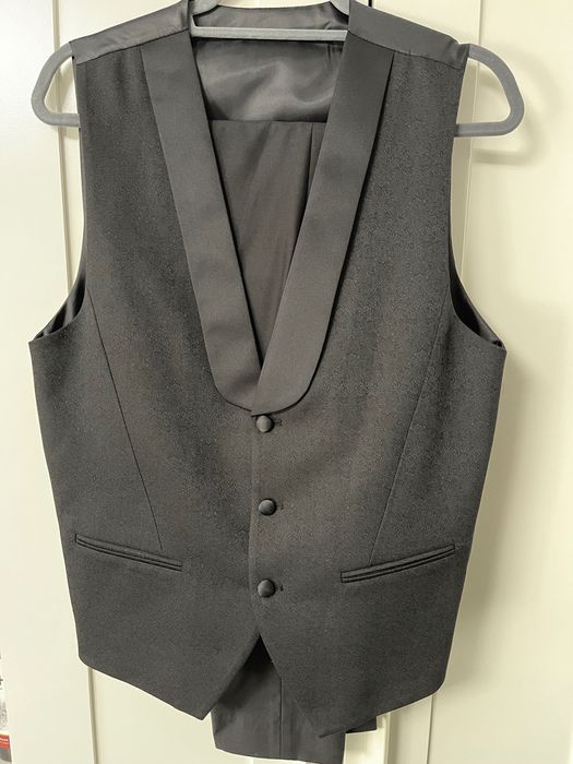 Costum pentru mire