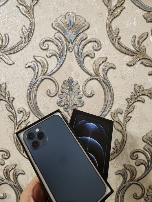 iphone 12 pro коробка имеется