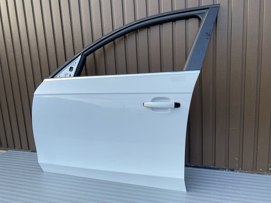 Usa st fata Audi A4 B8 Facelift cod de culoare LS9R 2012-2015