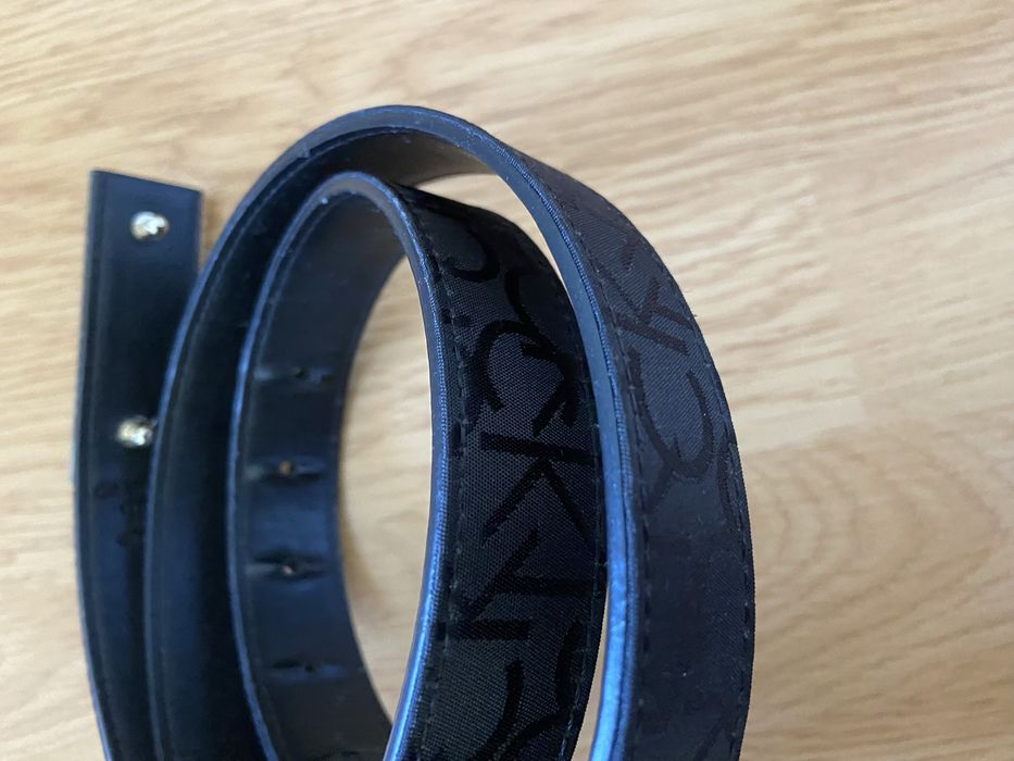 Колан Calvin Klein, черен със златно