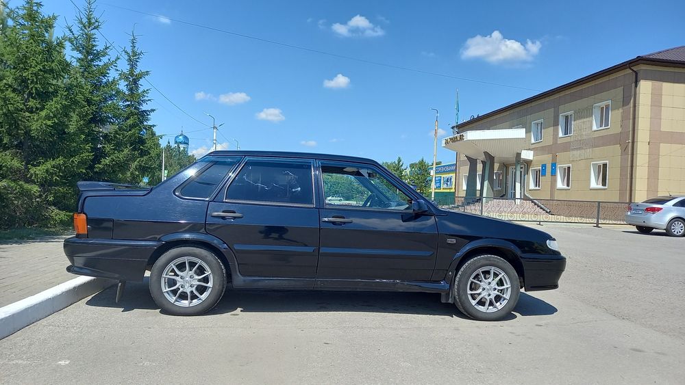 Автомобиль Ваз 2115 продам