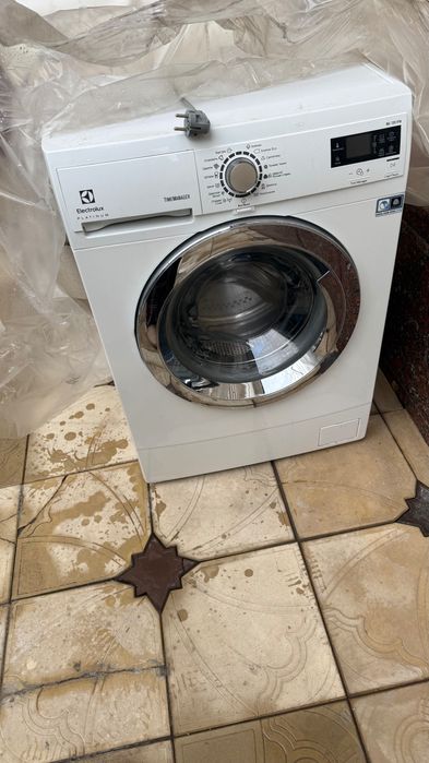 Стиральная машина б/у цена договорная