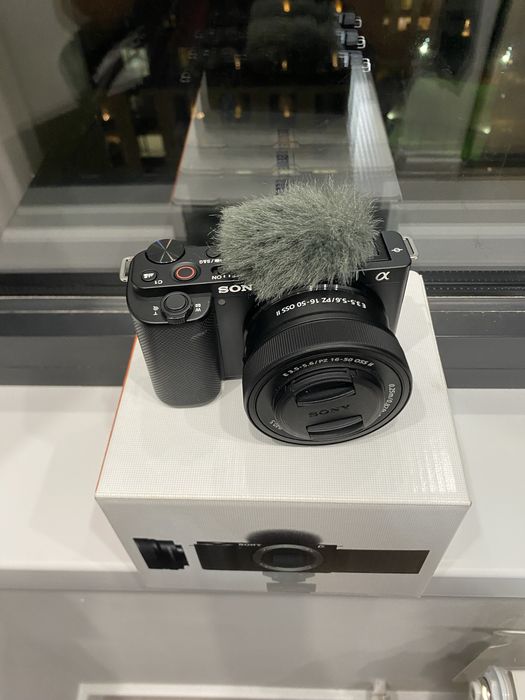 Продам Sony ZV-E10 как новый